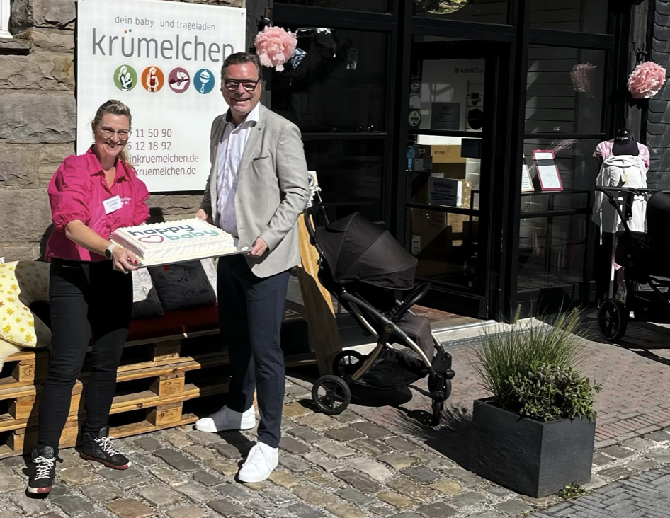 Inga Küpper (Inhaberin krümelchen) und André Babenhauserheide von EK Retail