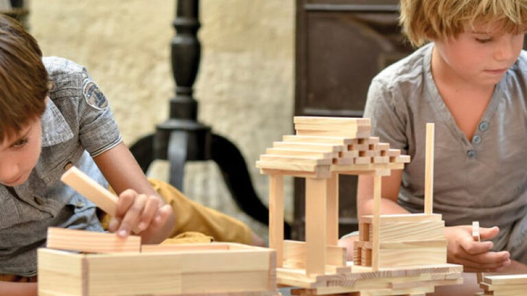 Mit Kapla kann man klotzen