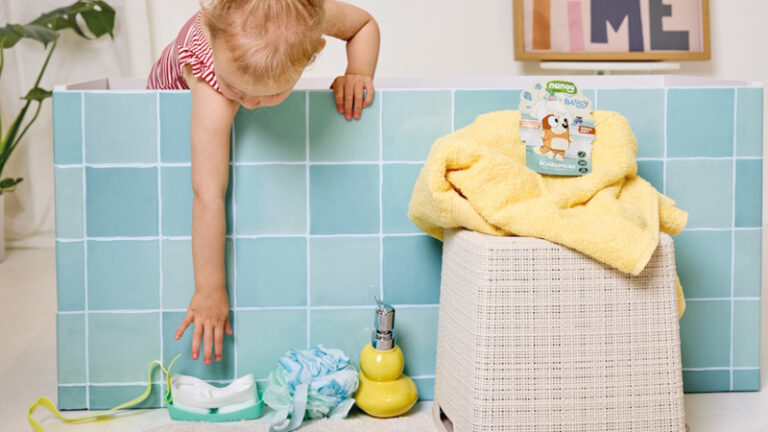 Waschen, planschen, baden – und das mit Bluey und Nanoo Kids